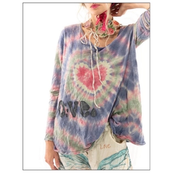 EUC Magnolia Pearl Love Appliqué Dylan Tee Top - Picture 4 of 16